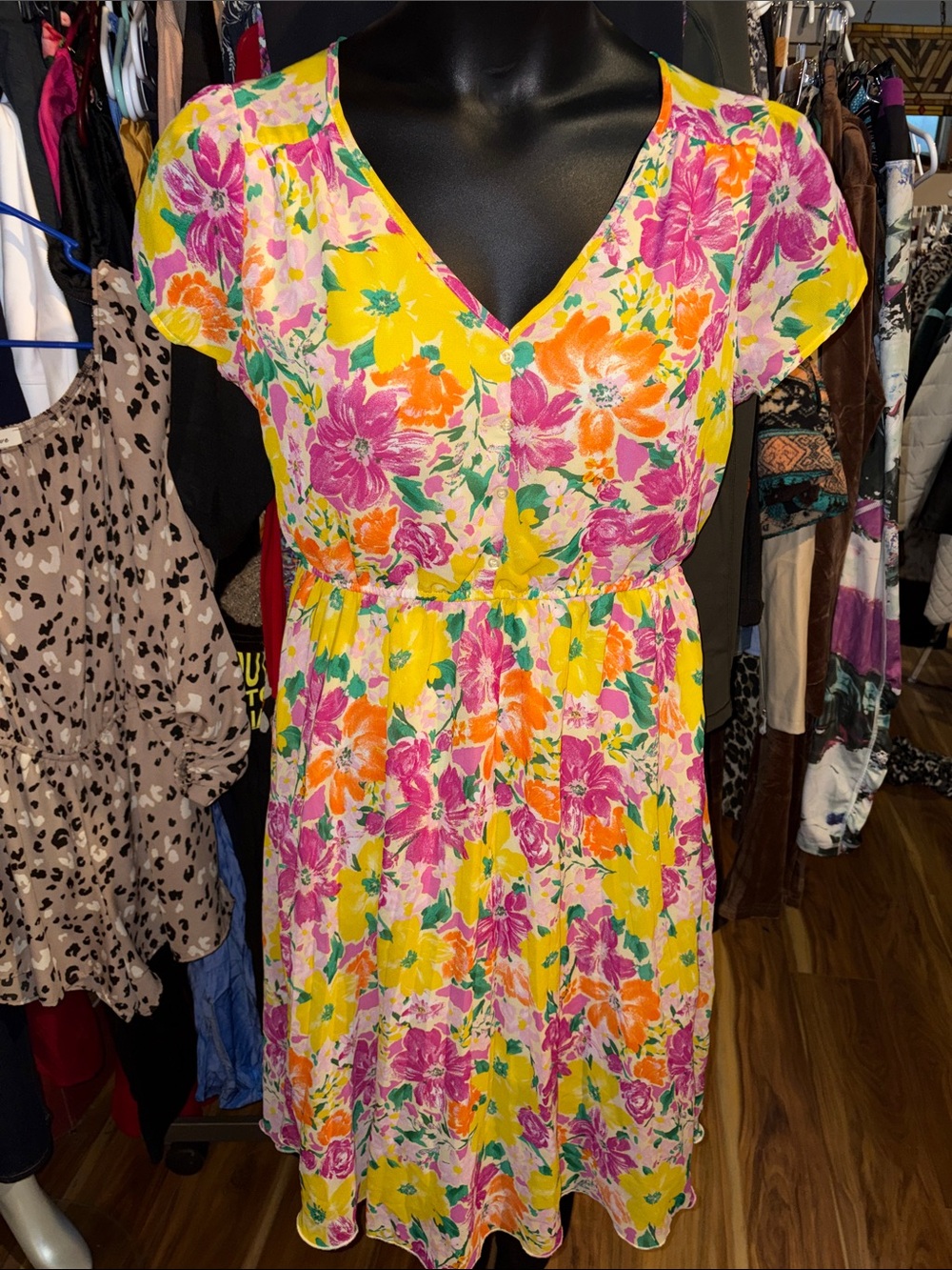 Indigo rose nwot large Vibrant Floral V-Neck Summer Dress - Yellow & Pink